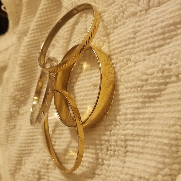 4 Monet Bangles - Picture 8 of 9